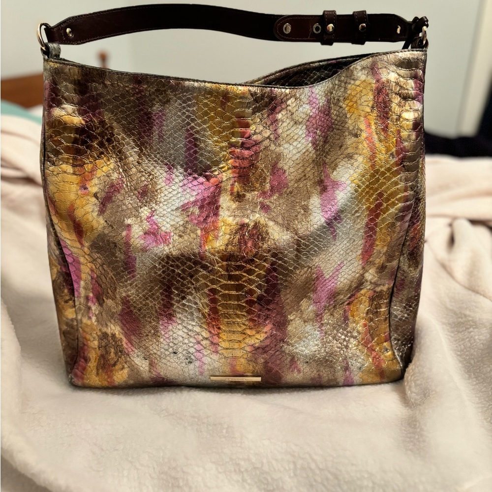 LIMITED BRAHMIN!!Brand new, one of a kind, limited Brahmin Bag! Never been used.